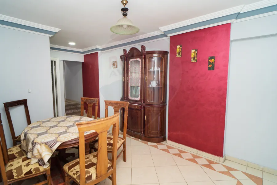 Apartment for sale 135 m Mandara (directly on the sea)