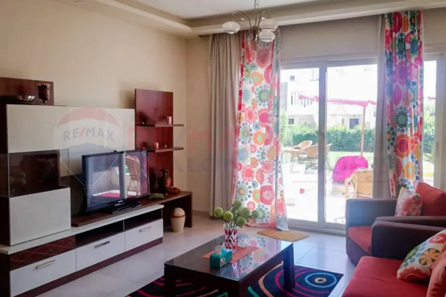 Townhouse + garden for sale (Hacienda Bay) 380 m