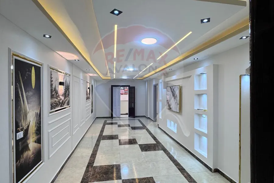 شقه للبيع  160 م ميامى (خطوات من البحر)