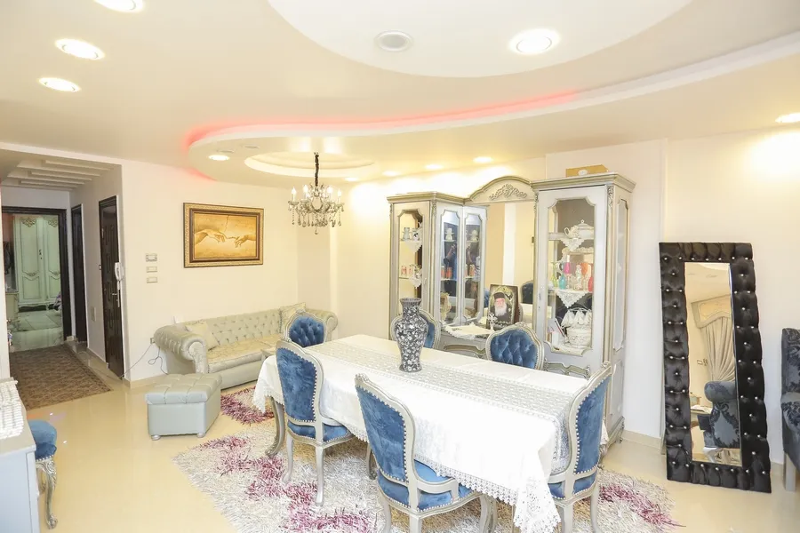 شقة للبيع 150م بسان ستيفانو