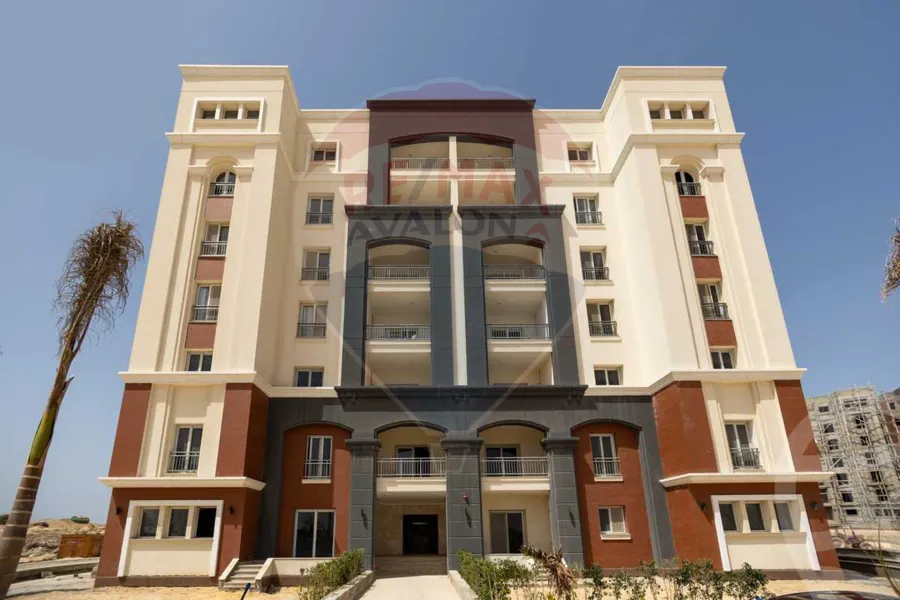 Apartment for sale: 153 m² + 96 m² garden (Alex West)