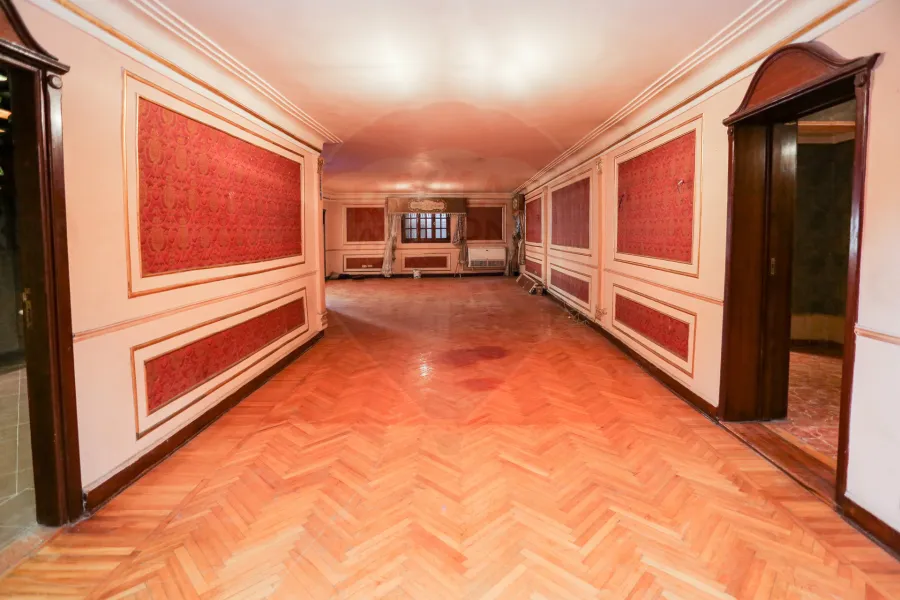 شقة للبيع 285 م لوران (ش عبد السلام عارف)