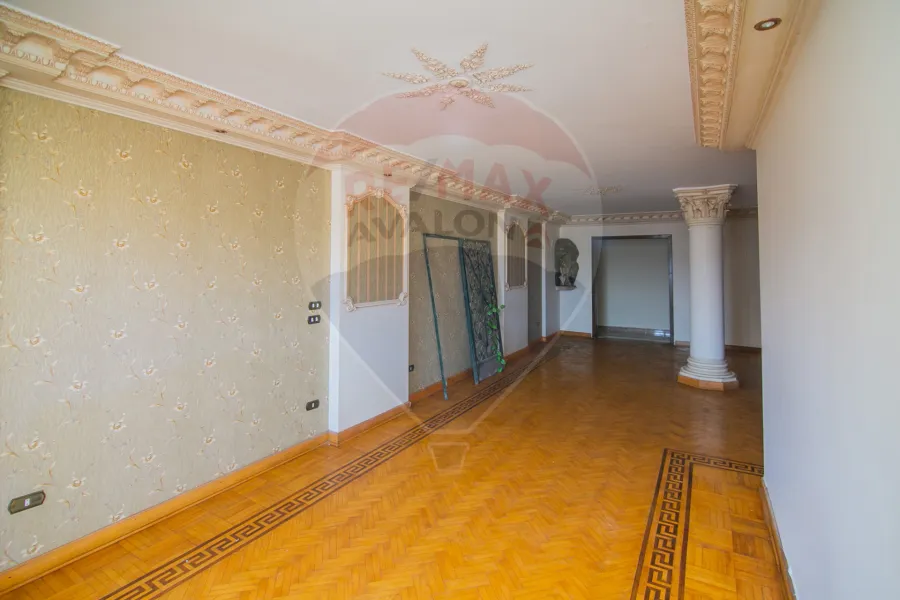 شقة للبيع 175 م مصطفى كامل (خطوات من كيروسيز)