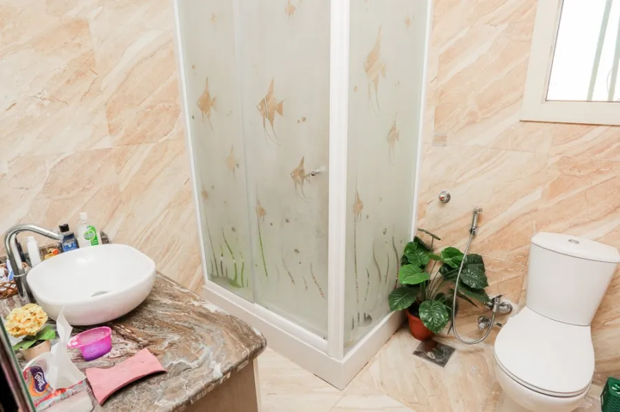 شقة للبيع 115م سبورتنج - خطوات من نادى سبورتنج وترى النادى