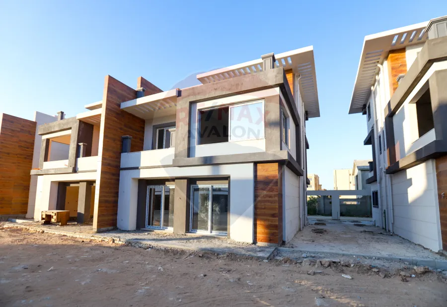 Stand alone villa for sale 270 m (Spring Star) King Mariout