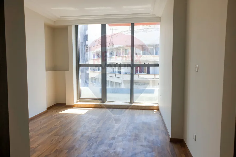 شقة للإيجار 195 م رشدي (ش أبو قير)