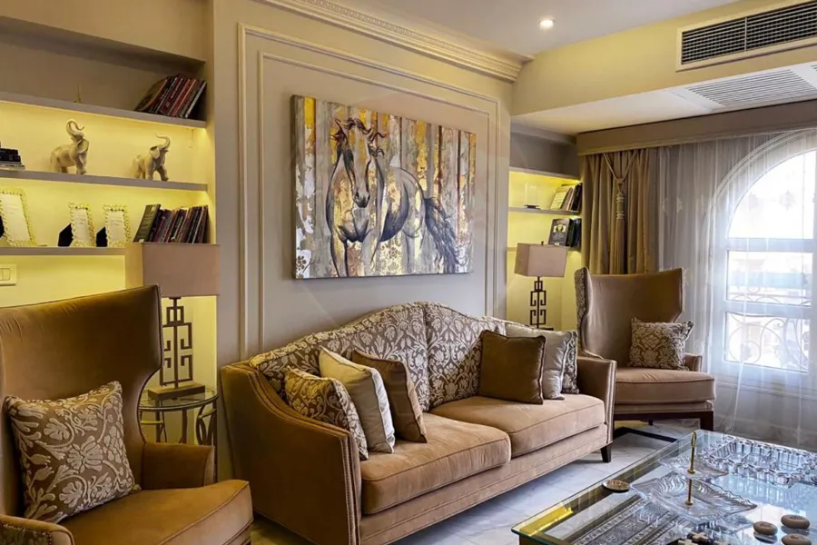 شقة للبيع 270 م  سموحة  (أمام قصر الأميرة فوزية)