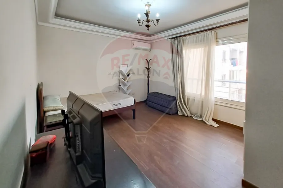 شقة دوبلكس للبيع 320 م سبورتنج (ش احمد علام)