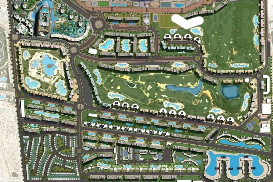 Ground floor chalet with garden for sale (Porto Golf) 60 m