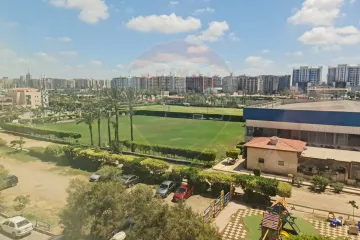 شقة للإيجار 250 م سموحة (بيتك في النادي)