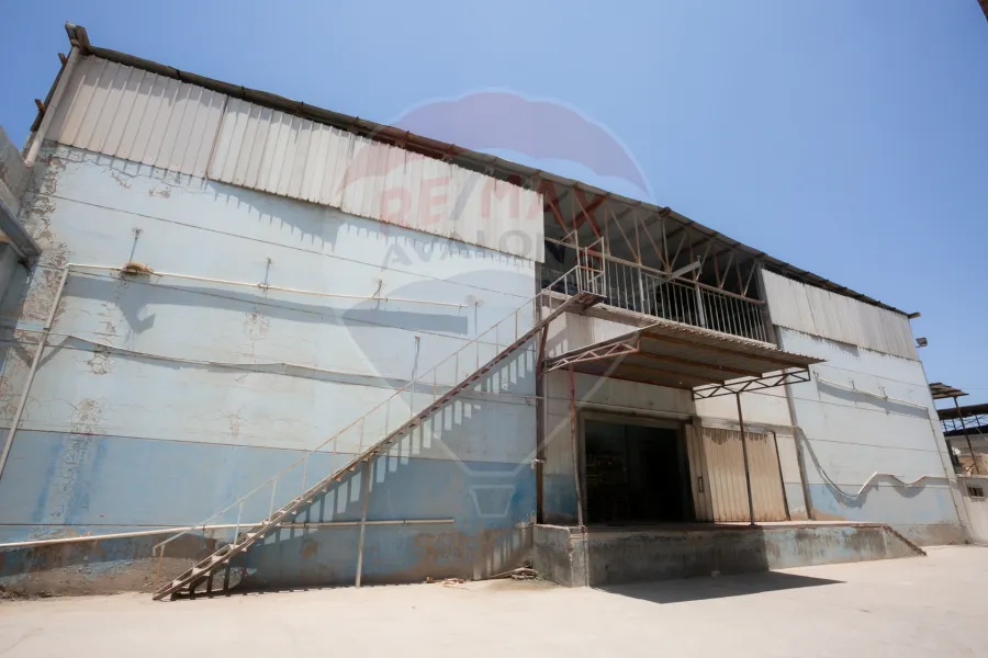 ثلاجه صناعي للبيع 2,000 م ( كفر الدوار )