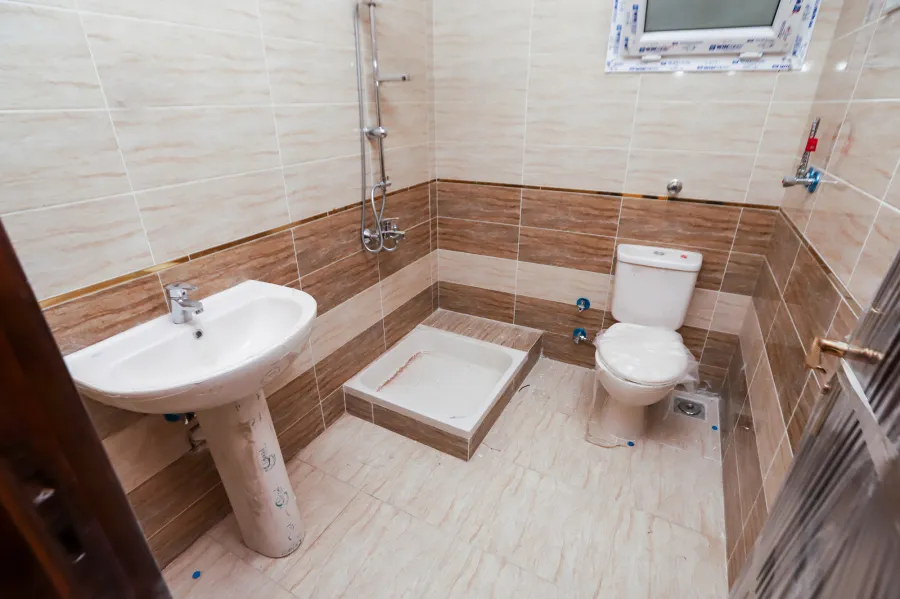 شقة للايجار 235م سموحة (متفرع من إسماعيل سري) - أول سكن