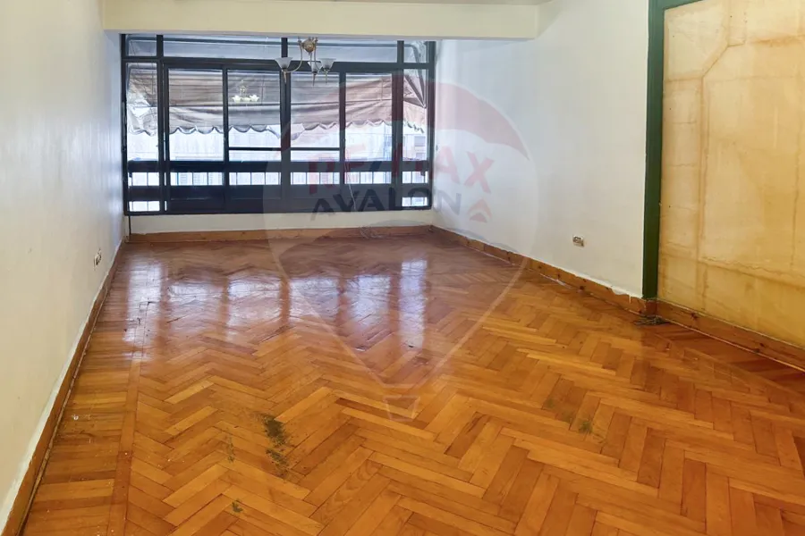 Apartment for sale in Smouha (Ismail Serry St.) 100 m