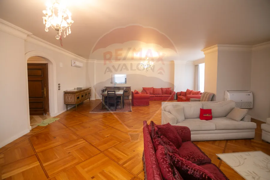 شقة للبيع 334 م  كفر عبده (بجوار British council)