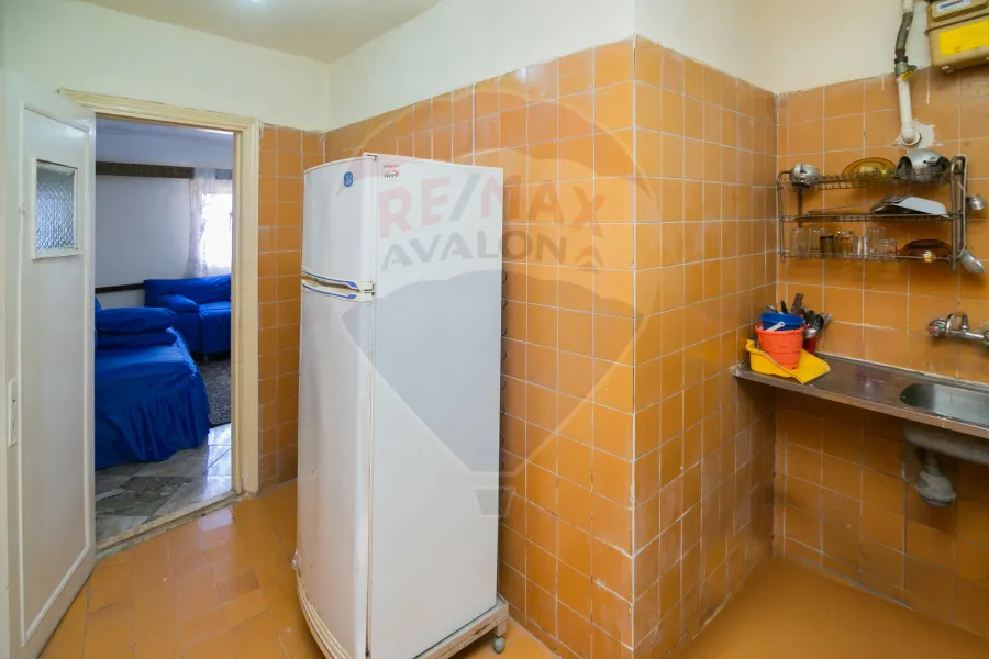 Apartment for sale 140 m Miami (Khaled Ibn Al Walid Street - next to the Hilton Hotel)