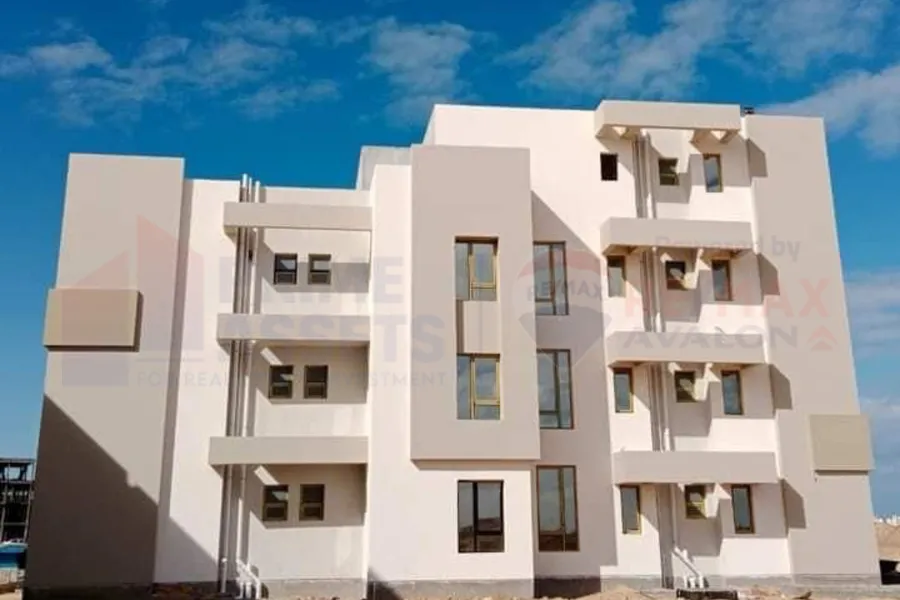 شاليه بجاردن للبيع ( زهرة - سيدي عبدالرحمن ) 95 م + 26 م جاردن