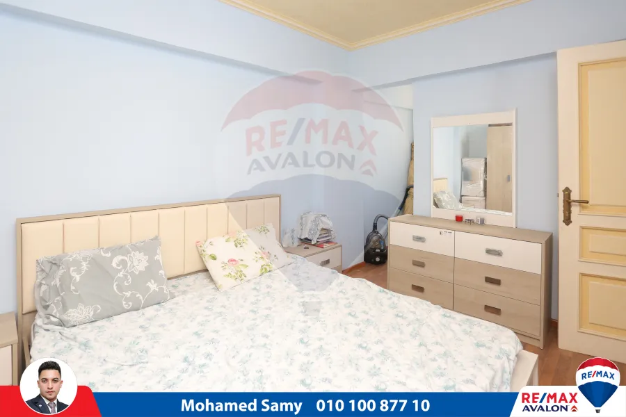 شقة بيع 140 م كفر عبده (ش ابراهيم راجي)