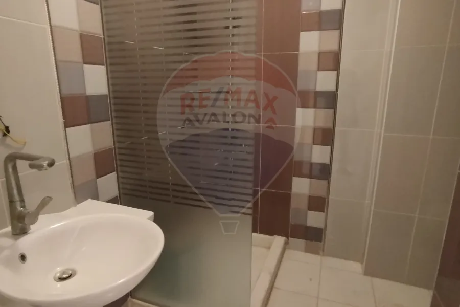 شقة للبيع 125 م سبورتينج (ش الاقصر )