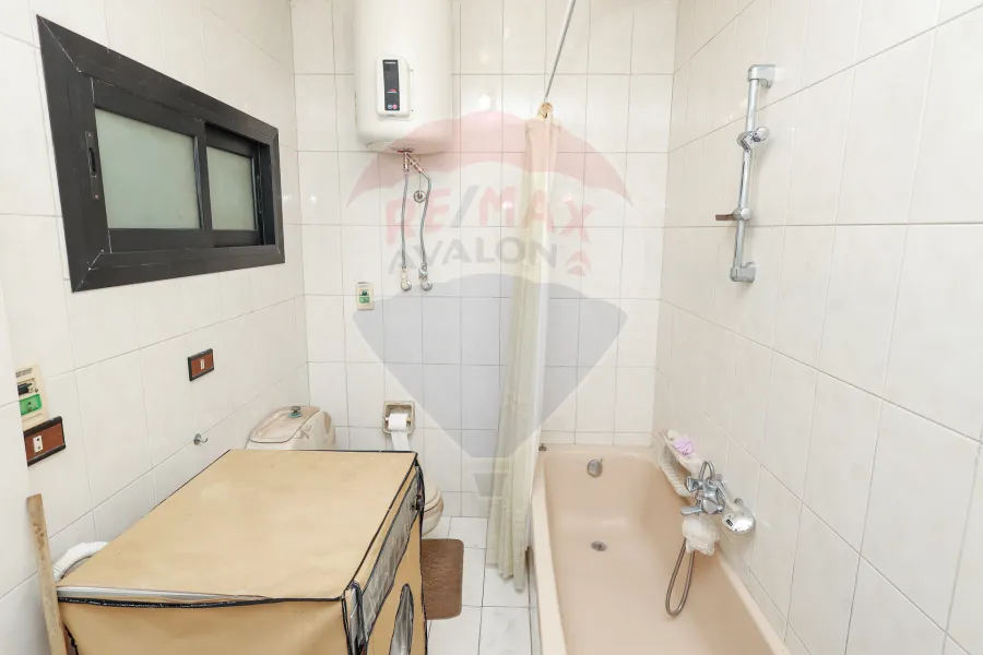 Furnished apartment for rent 115m Al Asafra (Directly on the Sea)