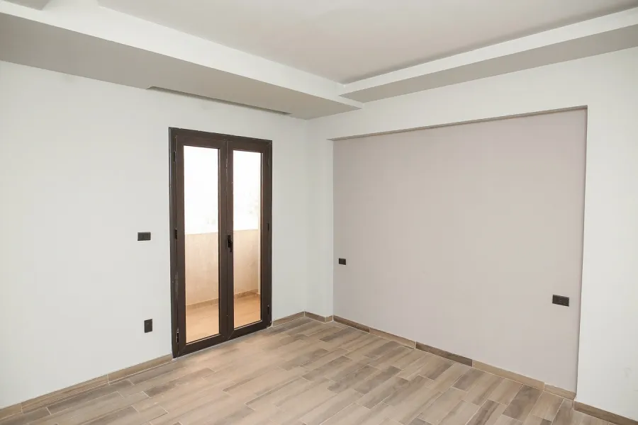 شقة للإيجار175م سموحة (ش ذكي رجب)