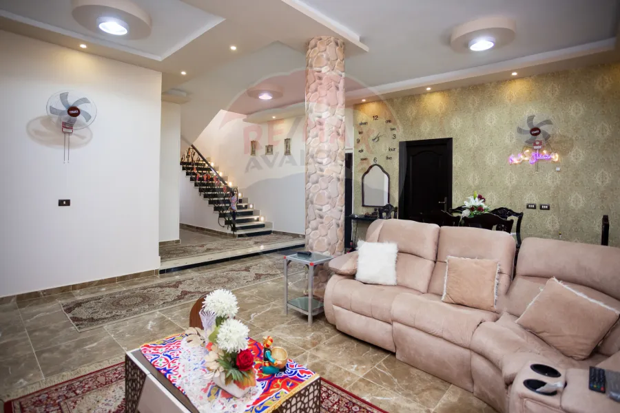 Villa for sale 470 m King mariout (behind Hilton King's Ranch Hotel)