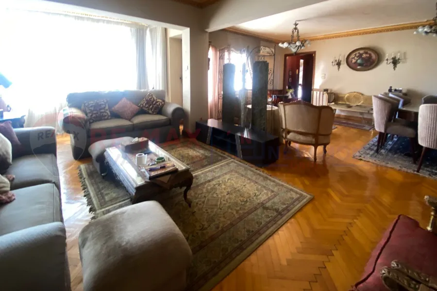 شقة للبيع 151 م مصطفي كامل (مساكن الضباط)