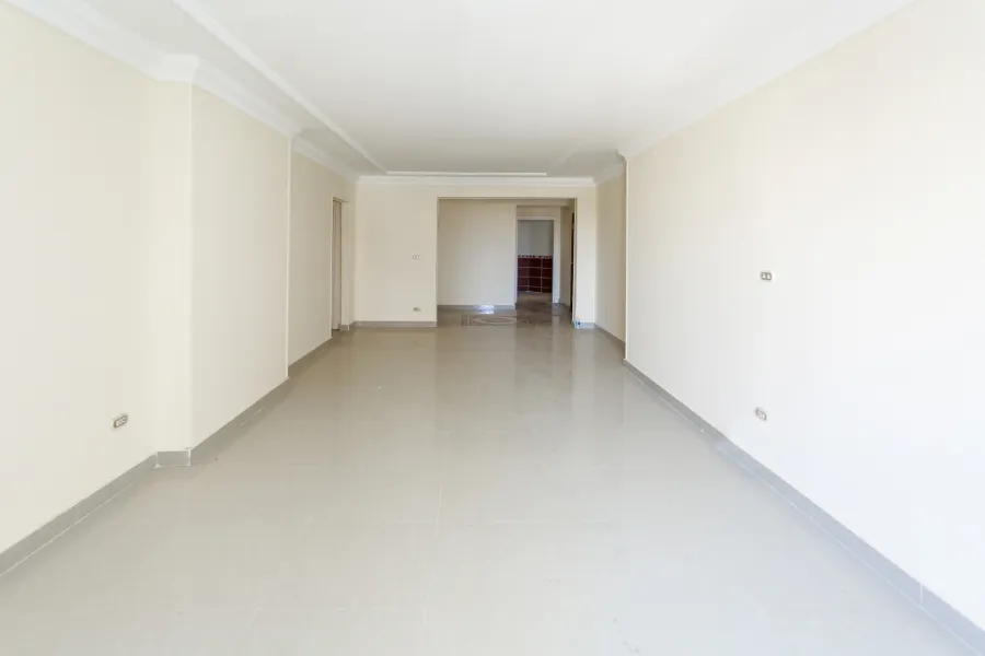 شقة للبيع 150 م وابور المياه ( خطوات من ش جلال الدين الدسوقي و فتح الله ماركت )