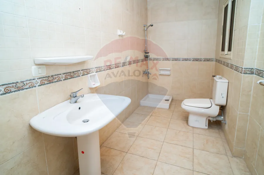 شقة للبيع 320 م المندرة (طريق الجيش)