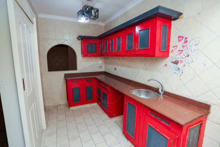 شقة للبيع 160 م كفر عبده (ش ابراهيم راجي )