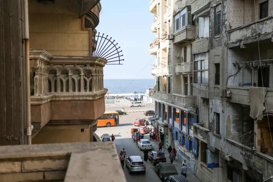 شقة للبيع 170م سبورتنج (2 نمرة من البحر)