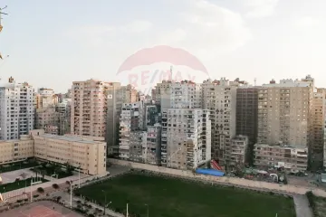 شقة للبيع 110 م العصافرة (خطوات من البحر)