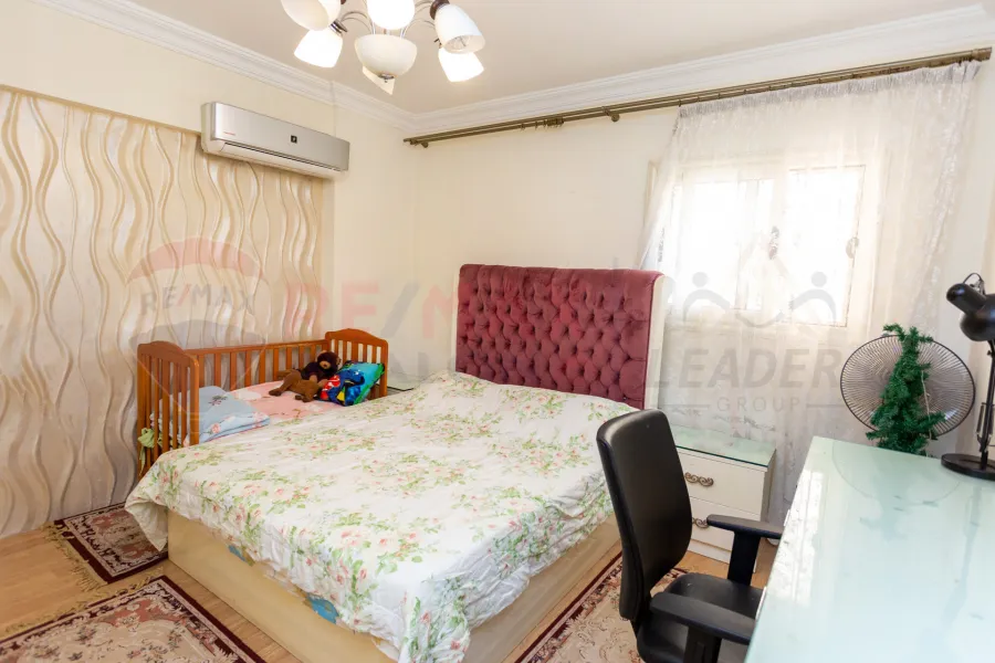 شقة للبيع 177 م سموحه (ش ذكي رجب)