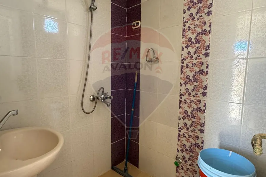 فيلا ستاند الون للبيع (حورس و الرمال الذهبية)  300م