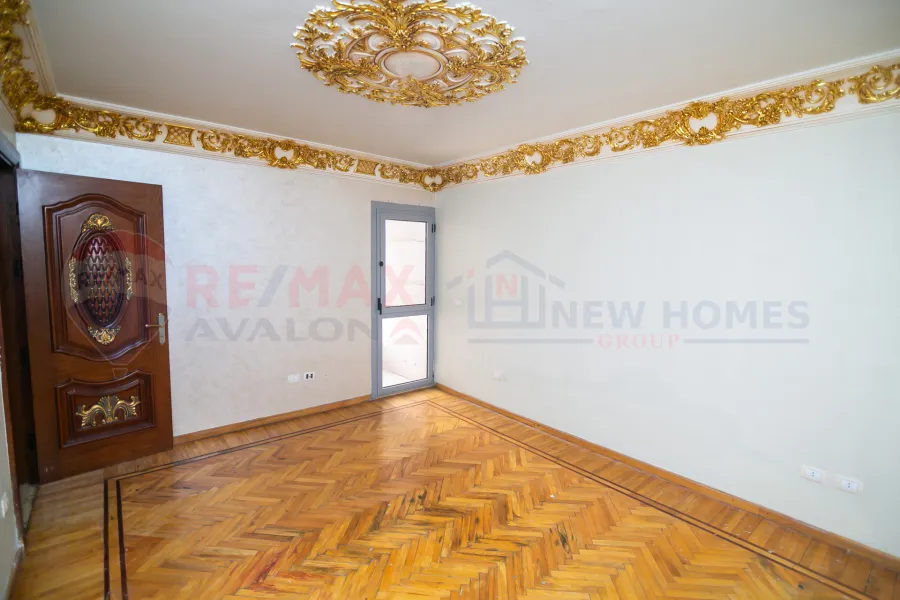 Apartment for sale 185 m Saba Basha (building on the sea - brand building)