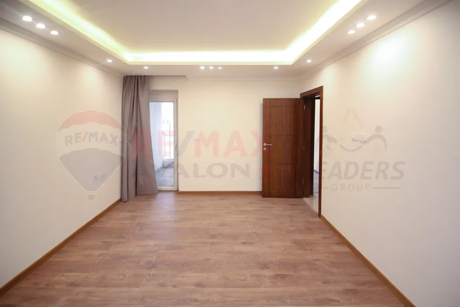 Apartment for sale 176 m Smouha (Grand View)