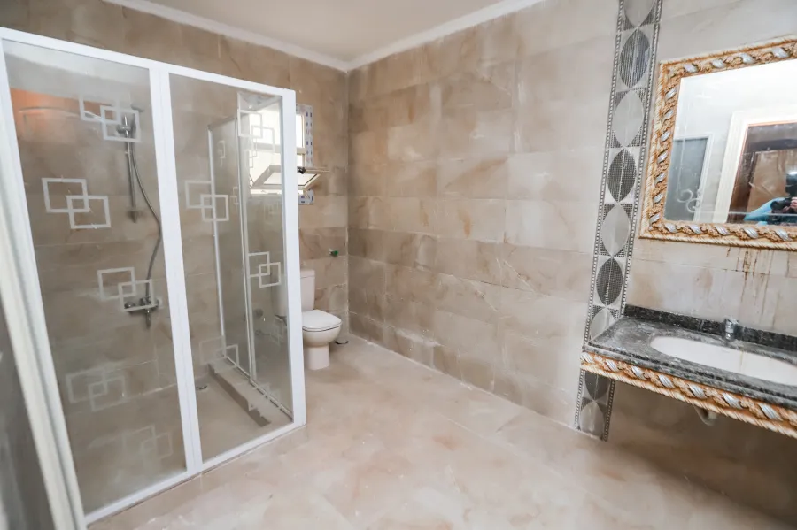 شقة دوبلكس للبيع 425 م لوران ( متفرع من ش الأقبال )