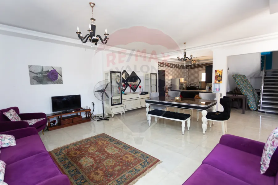 فيلا مستقلة للبيع 520 م الكينج مريوط (طريق الكافوري خلف عكنش)