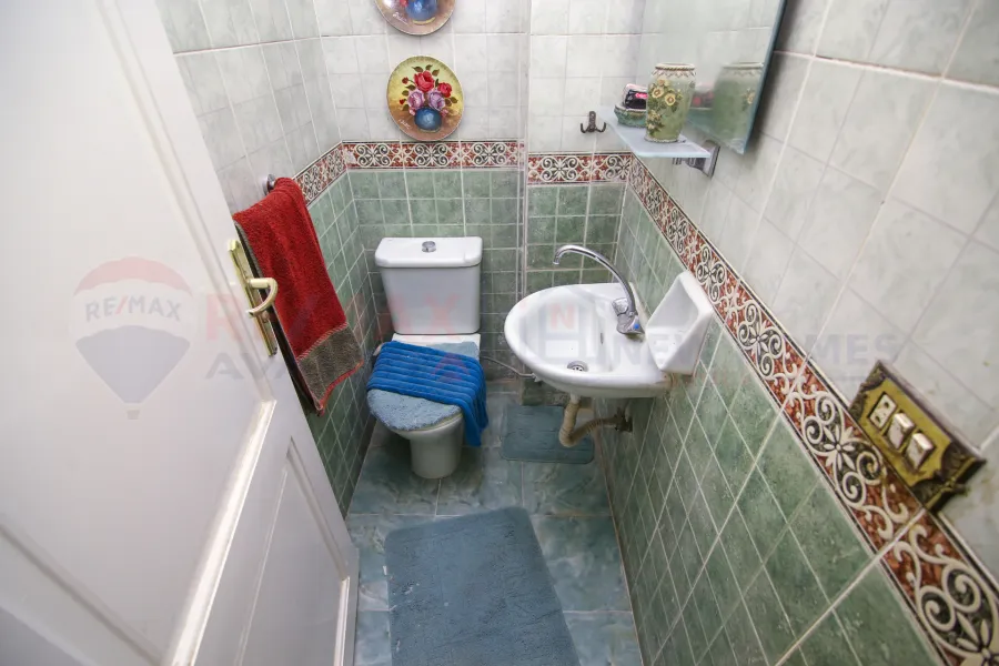 Apartment for sale 200 m Smouha (Bahaa El-Din El-Ghatoury st.)