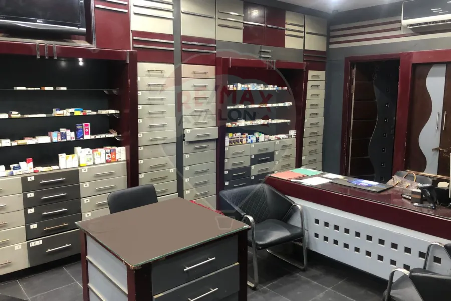 صيدلية للبيع 107 م جليم (علي الترام مباشرة)
