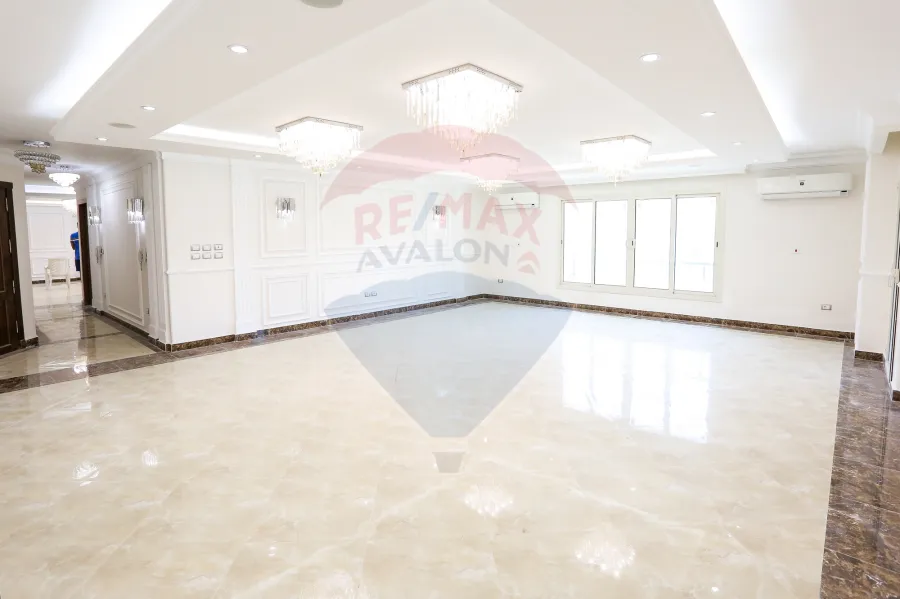 شقة للبيع 526 م سموحة (كومباوند أنطونيادس)