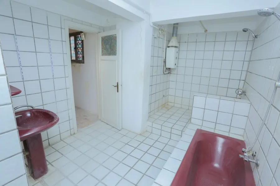 Duplex Apartment For Sale 180m net Lauran (Steps From Serhank St.)