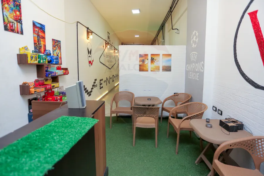 محل 85 م + صندرة 40 م للبيع ميامي (خطوات من اسكندر إبراهيم)