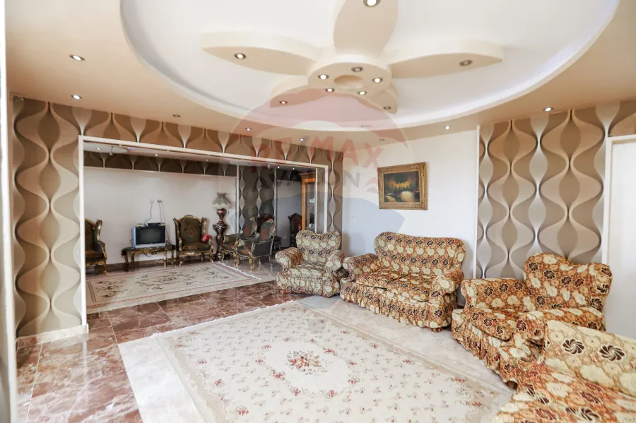 Apartment For Rent 560 m El-Mandra (King Hefny st.)