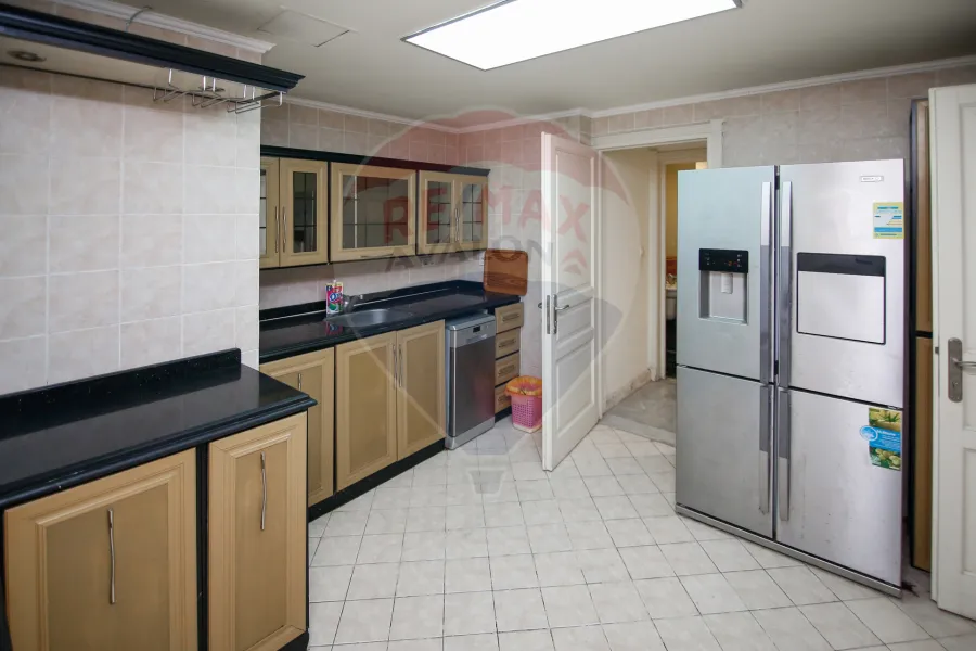 Apartment for rent 267m San Stefano (Four Seasons)