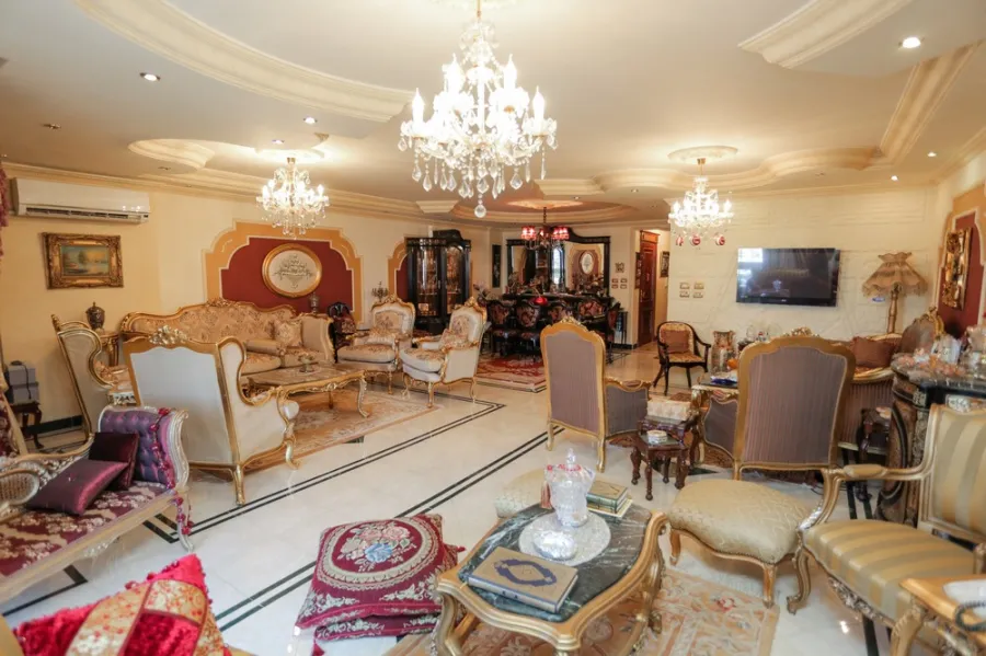 Registered Apartment For Sale 220m Smouha (Victor Ama-Nouiel Square)