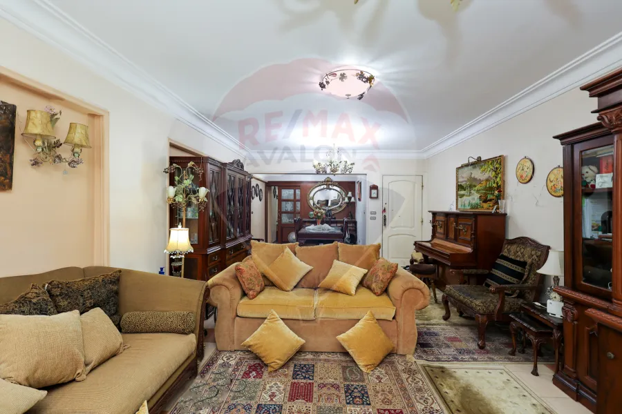 Apartment for sale 179 m Smouha (branching from El-Khamsin Street)