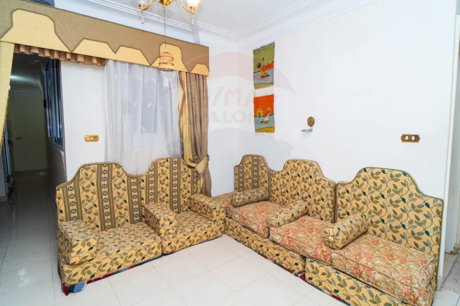 Apartment for sale 243 m Sidi Gaber (Steps from the Army Forces Hospital)