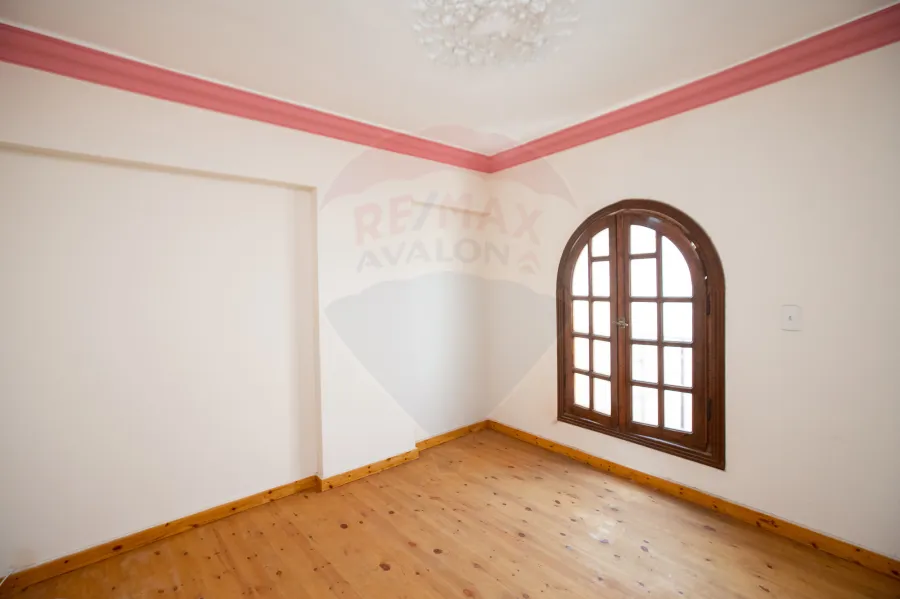 شقه للبيع 117م زيزينيا (خطوات من شارع أبوقير)