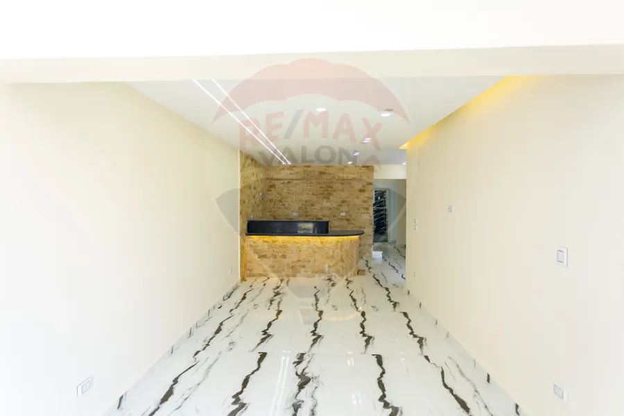 فيلا ستاند الون للبيع (قرطاج) 235 م