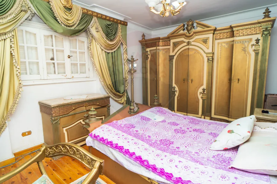 Apartment for sale 243 m Sidi Gaber (Steps from the Army Forces Hospital)